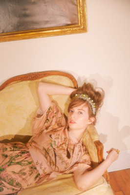 Maya Thurman Hawke pic #1168680