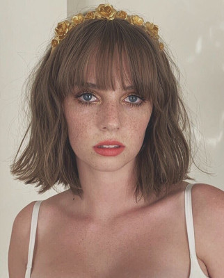 Maya Thurman Hawke pic #1168650