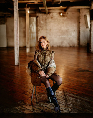 Maya Thurman Hawke pic #1168636