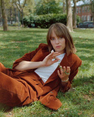 Maya Thurman Hawke pic #1168937