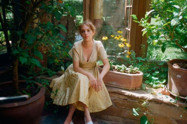 Maya Thurman Hawke pic #1154572