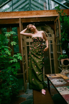 Maya Thurman Hawke pic #1064795