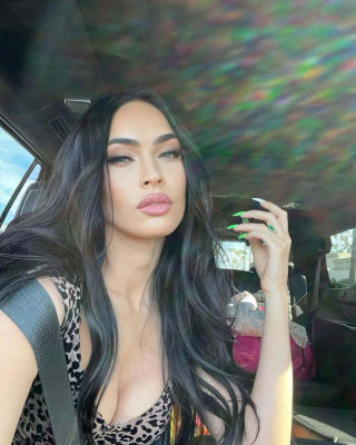 Megan Fox pic #1300031
