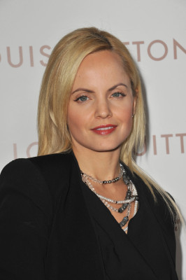 photo 3 in Mena Suvari gallery [id314533] 2010-12-15 00:00:00