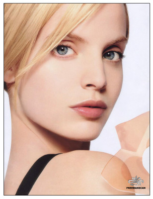 Mena Suvari pic #4017