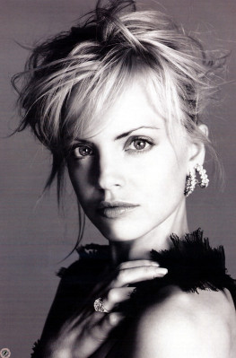 Mena Suvari pic #24008