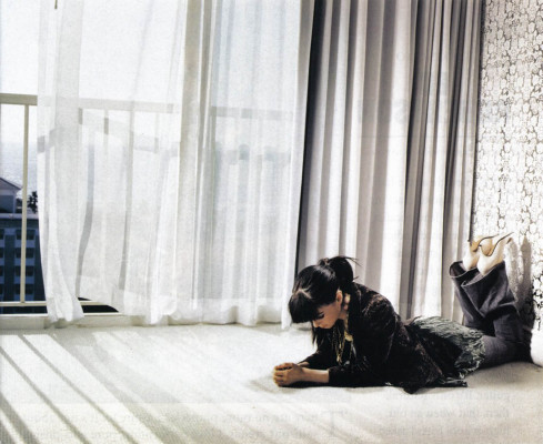 Mia Kirshner pic #65117