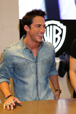 photo 8 in Michael Trevino gallery [id644980] 2013-11-08 00:00:00