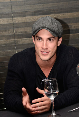 Michael Trevino pic #491665