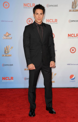 Michael Trevino pic #449889