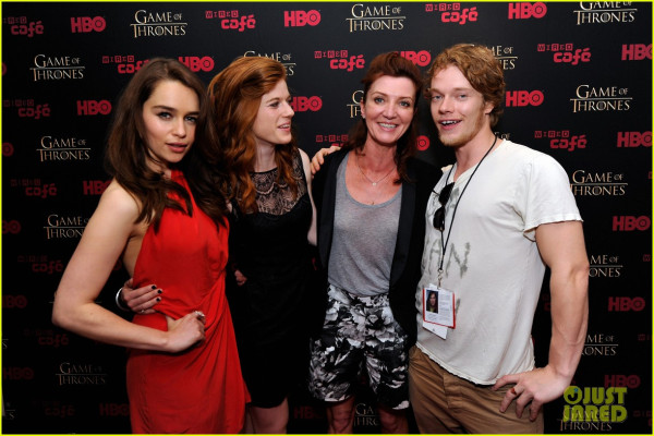 Michelle Fairley pic #709422