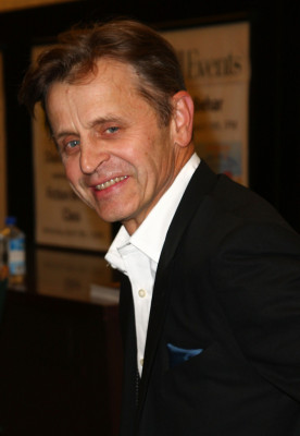 Mikhail Baryshnikov pic #381491