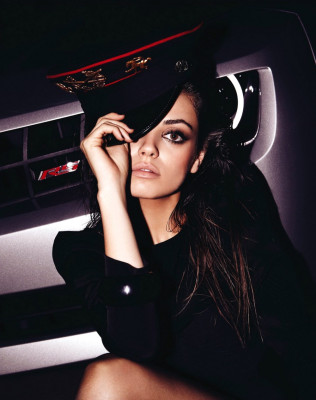 Mila Kunis pic #224813