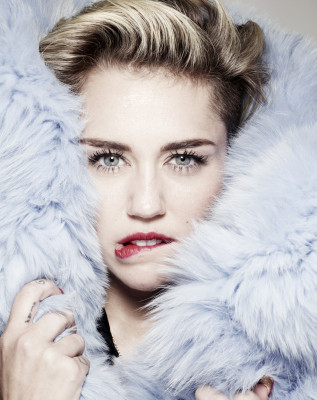 Miley Cyrus pic #665162
