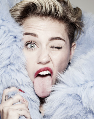 Miley Cyrus pic #665160