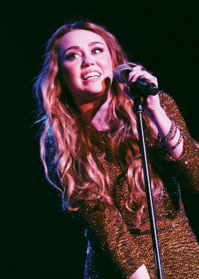 Miley Cyrus pic #454956