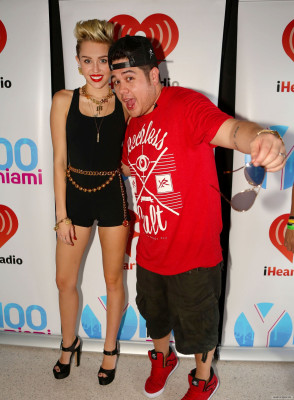 Miley Cyrus pic #622631