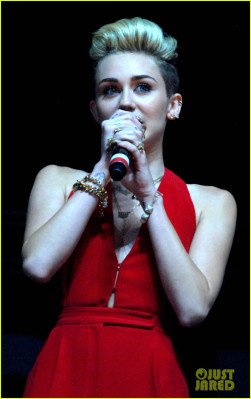 Miley Cyrus pic #622144