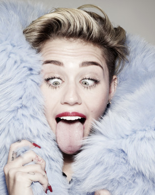 Miley Cyrus pic #665159