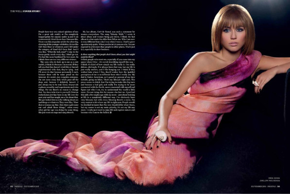 Miley Cyrus pic #401863