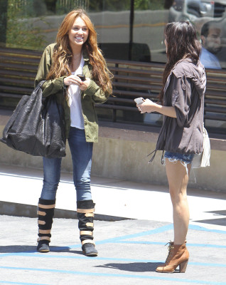 Miley Cyrus pic #461631