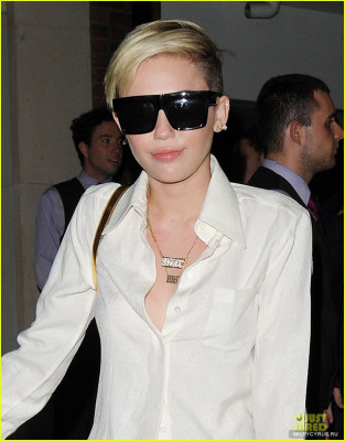 Miley Cyrus pic #622710