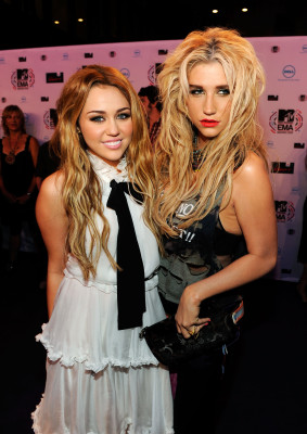 Miley Cyrus pic #412649