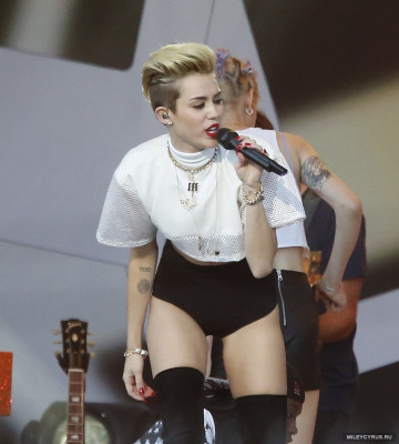 Miley Cyrus pic #625922