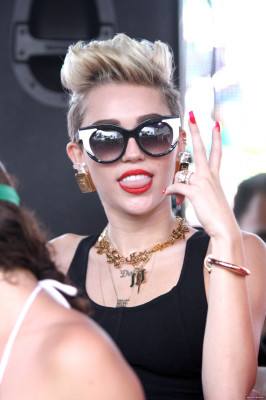 Miley Cyrus pic #622537
