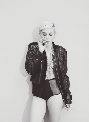 Miley Cyrus pic #608695