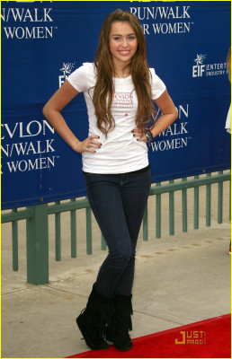photo 28 in Miley gallery [id154587] 2009-05-13 00:00:00