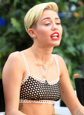 Miley Cyrus pic #621103