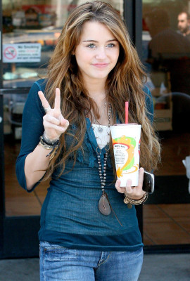 Miley Cyrus pic #149621