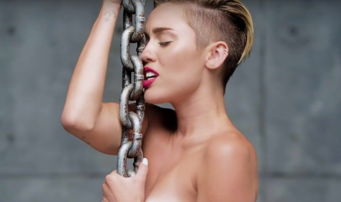 Miley Cyrus pic #1209931