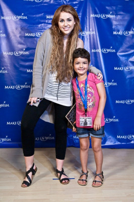 Miley Cyrus pic #413793