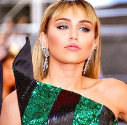 Miley Cyrus pic #1209948
