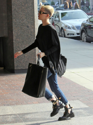 Miley Cyrus pic #560572