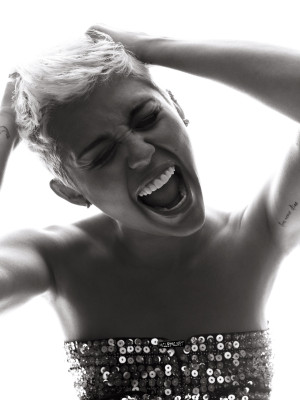 Miley Cyrus pic #666621