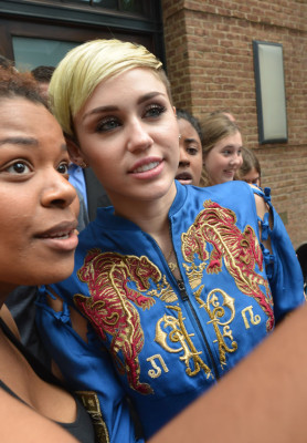 Miley Cyrus pic #615924