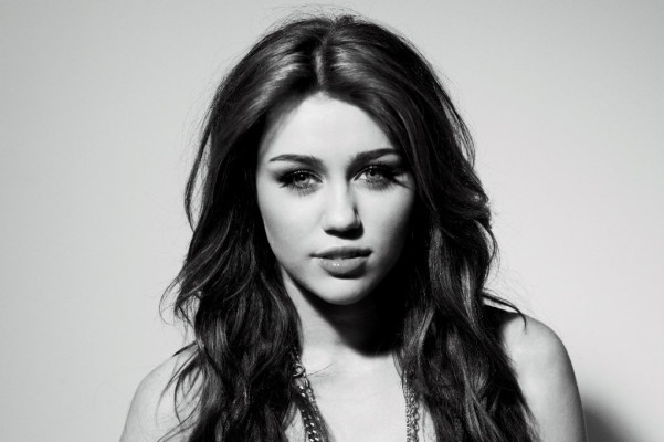 Miley Cyrus pic #276047