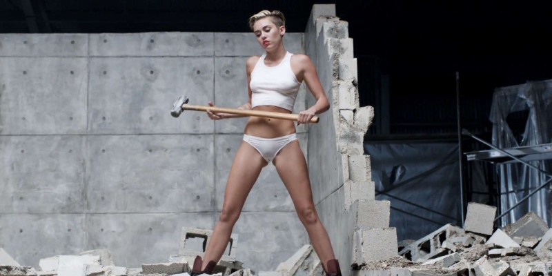 Miley Cyrus pic #1209946