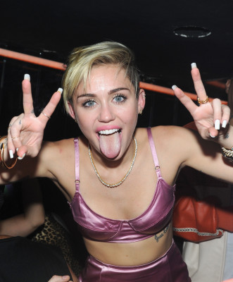 Miley Cyrus pic #639893