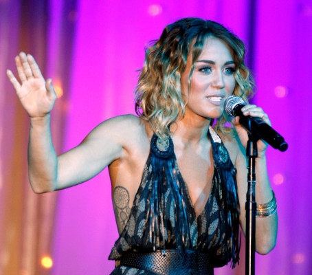 Miley Cyrus pic #465749