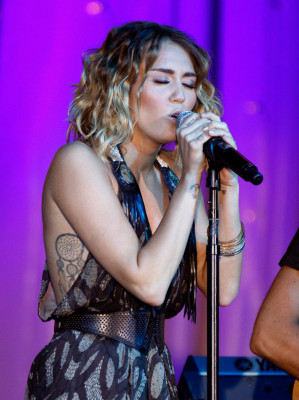 Miley Cyrus pic #465745