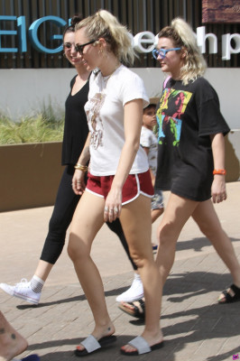 Miley Cyrus pic #997732
