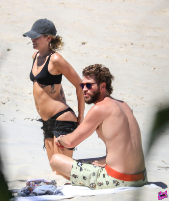 Miley Cyrus pic #998815