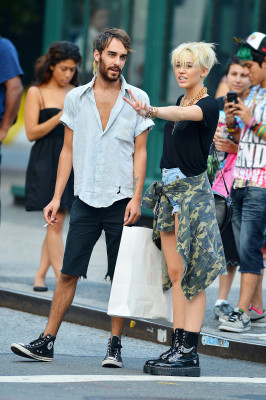 Miley Cyrus pic #526516