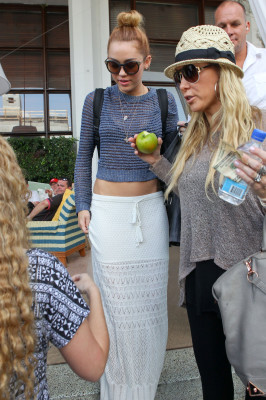 Miley Cyrus pic #490532