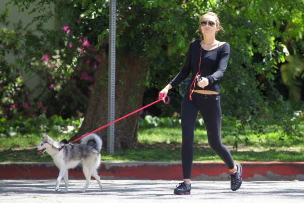 Miley Cyrus pic #471042