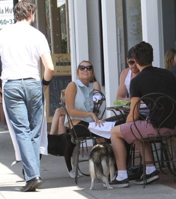 Miley Cyrus pic #488805